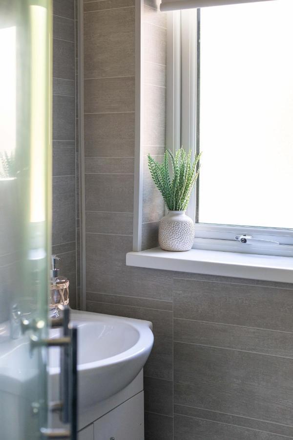 Fully Refurbished North Belfast Home Zewnętrze zdjęcie